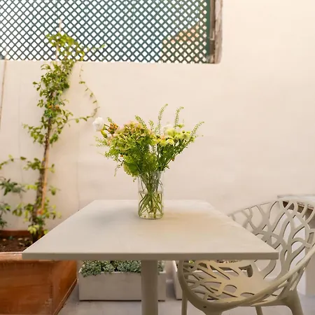 Apartman Cozy Flat With Terrace